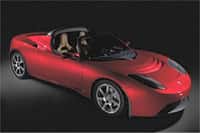 Le roadster Tesla, sportif (de 0 à 100 km/h en quatre secondes) mais entièrement électrique. © Tesla Motors