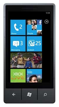 Windows Phone 7 (ici son écran d'accueil) devra faire mieux qu'Android et que l'iPhone pour rattraper le retard de Microsoft sur le marché de la téléphonie mobile. © Microsoft