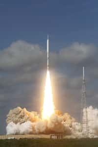 Essai réussi du premier étage d'Ares 1 lors du vol d'Ares 1X (octobre 2009). Crédit Nasa
