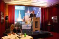 Jean-Yves Le Gall, PDG d'Arianespace, présentant ses vœux à la presse. La société prévoit 12 lancements en 2013.&nbsp;© Rémy Decourt