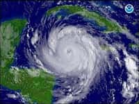 Le cyclone Dean. Crédit NOAA - NASA.