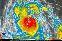 Le cyclone Dean le 21 août 2007 à 07h15 TU. Crédit NOAA