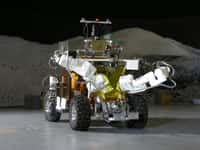 L’architecture de l’EGP met en œuvre le concept du centaure qui consiste en une plate-forme mobile (EGP-Rover) surmontée d’un robot anthropomorphe (EGP-Robot). Crédit Thales Alenia Space