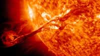 Des ondes de Rossby ont été découvertes dans le Soleil ! Ici, une éruption solaire de grande taille observée par le satellite SDO. © Nasa
