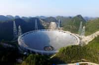 Vue aérienne du radiotélescope Fast (500 mètres de diamètre), construit dans la province de Guizou, dans le sud-ouest de la Chine. © NAOC 
