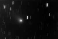 Alors qu'elle est encore à plus de 200 millions de kilomètres de la Terre, la comète Garradd montre déjà une queue de gaz et de poussière. © R. Morisan

