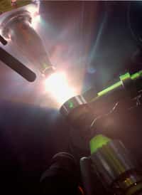 Une photo d'une expérience faisant intervenir le laser Omega. Crédit : Lawrence Livermore National Laboratory