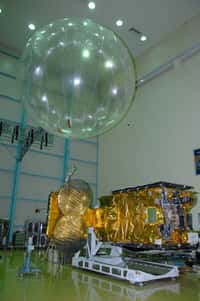 Le satellite Hylas, lancé par une Ariane 5 en novembre 2010, est le premier partenariat public-privé mis en place par l'Esa avec Aventi. Les trois autres concernent Inmarsat pour Alphasat, Hispasat pour l'initiative de la petite mission Geo et Astrium GEO-Information Services pour le relais de données. © Isro