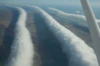 En Australie, les nuages Morning glory peuvent se former durant les mois de septembre et octobre. Ils résulteraient de la rencontre de deux brises de mer au York. © Mike Petroff, Wikipédia, cc by sa 3.0