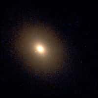 La galaxie elliptique NGC 4365Crédit : www.astro.princeton.edu