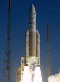 Ariane 5 au décollage (image d'archives Arianespace)