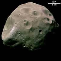Phobos vu par la sonde européenne Mars Express (novembre 2004)