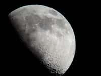 Quel âge&nbsp;la Lune a-t-elle&nbsp;? Notre satellite serait plus vieux que prévu. © WouterHattingh, Pixabay, DP