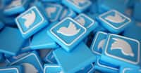 Le co-fondateur de Twitter, Jack Dorsey, met en vente son premier tweet et il vaut plusieurs millions de dollars. © natanaelginting, Adobe Stock