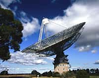 Le radiotélescope Parkes. Crédit CSIRO.