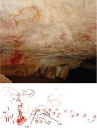 Les peintures rupestres O-83 seraient âgées d'au moins 40.800 ans. Elles ont été trouvées dans la grotte d'El Castillo (photographie du haut)&nbsp;dans le nord de l'Espagne. Elles ont été recouvertes par des empreintes de mains (O-82), visibles sur le schéma du bas, il y a au minimum 37.900 ans.&nbsp;© Pike et al. 2012, Science