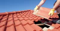 Les normes pour les pentes de toit doivent être respectées. © Rob&nbsp;Bayer, Shutterstock