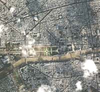 Quelques jours après sa mise en orbite, Pléiades 1A était déjà opérationnel. En survolant Paris, le satellite a une vue imprenable sur le jardin des Tuileries. © Cnes/Astrium Geo-Information Services