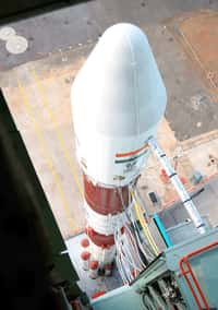 L'Isro a lancé avec succès son premier lanceur de l'année avec à la clé la mise  à poste de trois satellites. Une mission réussie qui donne le sourire au spatial indien, affecté par l'échec de deux lanceurs GSLV en 2010. © Isro