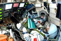 Finalement, tous les clignotants sont au vert dans le module Tiangong-1. La préparation de la mission d'un premier équipage pour le rejoindre se poursuit donc. Le lancement est prévu cet été. © Centre d'informations Internet de Chine