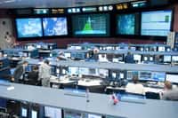 Le centre de contrôle de la Station spatiale internationale du Johnson Space Center à Houston a surveillé la phase de démonstration de la capsule Dragon, sa capture par le bras robotique de l'ISS et son amarrage au module Harmony. © Nasa