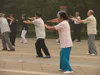 Le tai-chi, pratique sportive destinée à tous et particulièrement adaptée aux personnes âgées, pourrait être bénéfique pour les personnes souffrant d'insuffisance cardiaque. © Craig Nagy, Wikimedia, CC by-sa 2.0