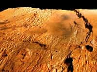 Claritas Fossae, une série de fractures linéaires situées dans la région martienne de Tharsis. Crédit Esa