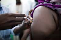 L'Éthiopie lance une campagne de vaccination destinée à un demi-million de ses citoyens, afin de lutter contre la fièvre jaune, engendrant des fièvres hémorragiques potentiellement mortelles. © UNAMID Photo, Flickr, cc by nc nd 2.0