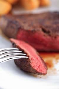 En 2003, la France se situait au 10e rang mondial&nbsp;des consommateurs de viande.&nbsp;© Vid/shutterstock.com