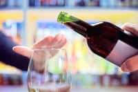 Même une consommation modérée d'alcool a des effets néfastes sur la santé. © Brian Jackson, Adobe Stock