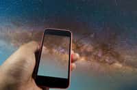 Les meilleures applications smartphone en astronomie. © Vittaya_25, fotolia