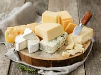 Il y aurait quelque 1.200 variétés de fromages en France selon le Centre national interprofessionnel de l’économie laitière. En voici quelques-uns. © Yeko Photo Studio, fotolia