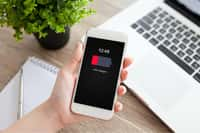 La batterie de votre smartphone faiblit ? Une recalibration va pouvoir la raviver. © Prykhodov, iStock