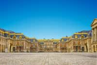 Le château de Versailles tel que nous le connaissons aujourd’hui a connu de nombreuses évolutions au fil des siècles. © Thomas Lenne, Fotolia