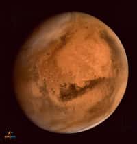 La planète Mars vue par la sonde MOM de l'agence spatiale indienne. © Isro