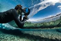 Ben Thouard photographie la sub-surface des eaux tahitiennes. © Ben Thouard, tous droits réservés