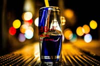 Les boissons énergisantes sont de plus en plus banalisées. Des études de plus en plus nombreuses les accusent pourtant d’être mauvaises pour la santé et notamment pour le cœur. © Tim RT, Flickr, cc by nd 2.0