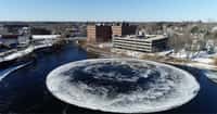 Le disque de glace géant de Westbrook, dans le Maine, qui a atteint 90 mètres de diamètre. © City of Westbrook
