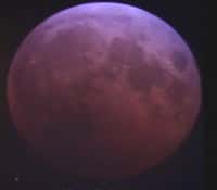 L'éclipse totale de Lune du 16 mai 2003
