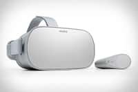 Le casque Oculus Go sera livré avec une manette de contrôle. © Oculus VR