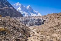 Le réchauffement climatique touche aussi les glaciers de l'Himalaya. © anjali04, Adobe Stock