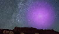Représentation du halo de la galaxie d'Andromède et de la place qu'il occupe dans le ciel terrestre, si on pouvait le voir. © Nasa