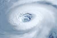 Les ouragans sont des cyclones tropicaux situés dans l'Atlantique nord. C'est le cas de l'ouragan Nadine mais aussi de l'ouragan Igor, survenu en septembre 2010 et photographié ici depuis la Station spatiale internationale (ISS). © Nasa