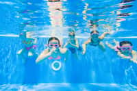 Analyser l'eau est une tâche indispensable pour profiter pleinement de la piscine.&nbsp;Pour vous aider, l'assistant easy·care&nbsp;développé par&nbsp;Waterair&nbsp;transmet&nbsp;toutes les informations utiles en temps réel.&nbsp;© yanlev, Adobe&nbsp;Stock
