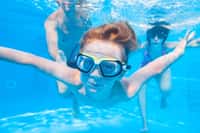 Découvrez les solutions pour sécuriser votre piscine. © yanlev, Adobe Stock