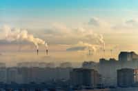 Les smogs sont des nuages de pollution essentiellement constitués d'ozone troposphérique et de particules fines. © aapsky, fotolia