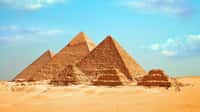 Les grandes pyramides de Gizeh en Égypte. © Ahmed, fotolia