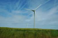 En image, une éolienne. D'ici 2020, l'énergie éolienne devrait produire jusqu'à 10 % de l'énergie électrique, en France. © isamiga76, Flickr, cc by 2.0
