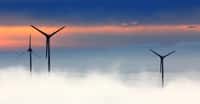Une éolienne, c’est une dizaine de tonnes de matériaux composites par mégawatt, soit 8 % du poids total (hors fondations). © Oimheidi, Pixabay, CC0 Creative Commons
