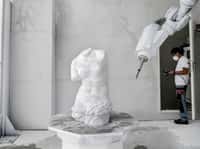 Ce robot peut créer une sculpture en marbre en quelques jours. © Robotor